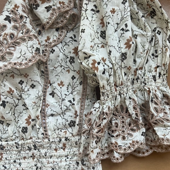 Aritzia Sunday Best Blouse in Vintage XS 💖 Host Pick 💖 - Picture 8 of 10